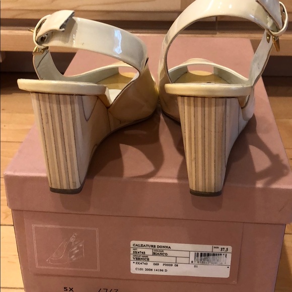 Woman shoes, Miu Miu,, beige/white